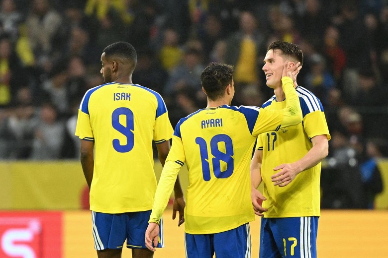 Alexander Isak teki ensimmäisen maalinsa Ruotsille